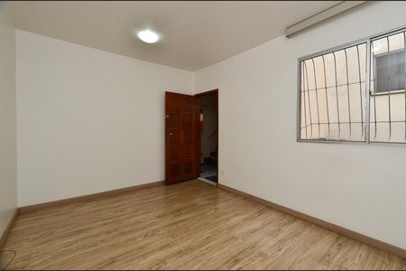 Sala de apartamento à venda com 2 quartos, 49m² em Santa Efigênia, Belo Horizonte
