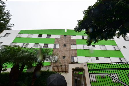 Apartamento à venda com 49m², 2 quartos e 1 vaga Apartamento à venda com 49m², 2 quartos e 1 vagaFachada