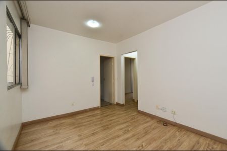 Sala de apartamento à venda com 2 quartos, 49m² em Santa Efigênia, Belo Horizonte
