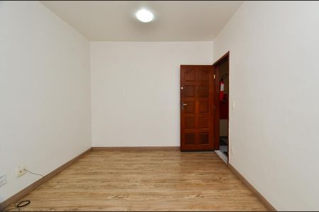 Sala de apartamento à venda com 2 quartos, 49m² em Santa Efigênia, Belo Horizonte