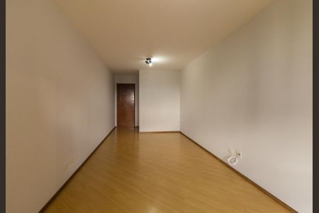 Apartamento para alugar com 67m², 2 quartos e 1 vagaSala