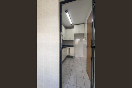Apartamento para alugar com 67m², 2 quartos e 1 vagaÁrea de Serviço