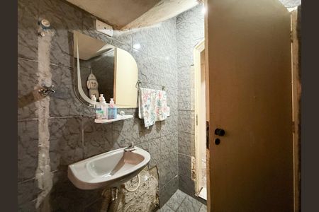 Casa à venda com 184m², 3 quartos e 2 vagasLavabo