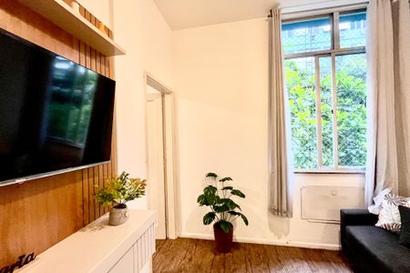 Sala  de apartamento para alugar com 1 quarto, 40m² em Copacabana, Rio de Janeiro