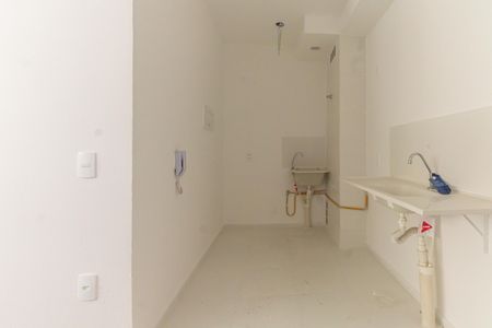Apartamento para alugar com 32m², 2 quartos e sem vaga Apartamento para alugar com 32m², 2 quartos e sem vagaCozinha e Área de Serviço
