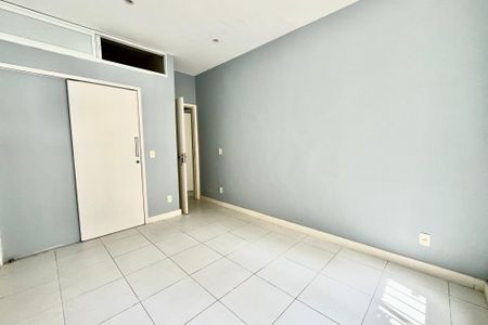 Apartamento à venda com 112m², 3 quartos e sem vagaSuite canadense 