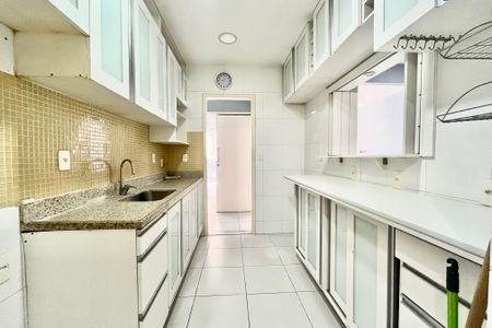 Apartamento à venda com 112m², 3 quartos e sem vagaCozinha