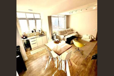 Cozinha  de apartamento para alugar com 1 quarto, 70m² em Mont’Serrat, Porto Alegre