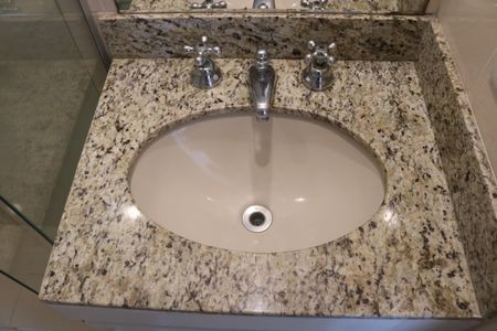 Apartamento para alugar com 58m², 2 quartos e 1 vagaBanheiro 2