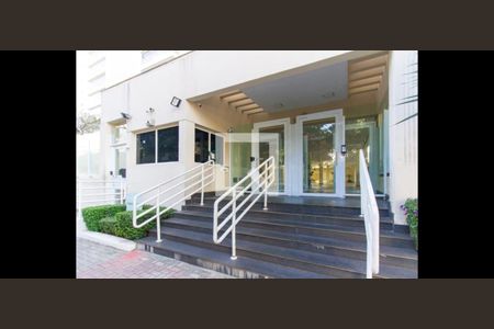 Apartamento à venda com 105m², 3 quartos e 2 vagas Apartamento à venda com 105m², 3 quartos e 2 vagasFachada