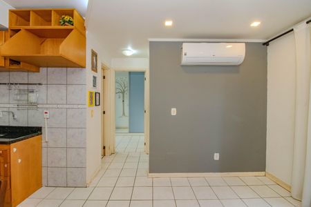 Sala de apartamento à venda com 2 quartos, 42m² em Sarandi, Porto Alegre