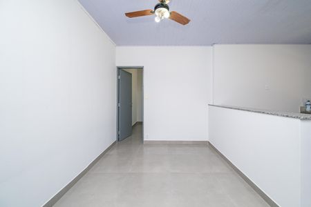 Sala de casa para alugar com 2 quartos, 70m² em Jardim Oriental, São Paulo