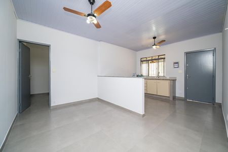 Sala de casa para alugar com 2 quartos, 70m² em Jardim Oriental, São Paulo