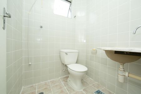 Apartamento para alugar com 55m², 2 quartos e 1 vagaBANHEIRO