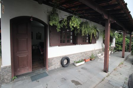 Casa para alugar com 475m², 4 quartos e 4 vagasQuintal