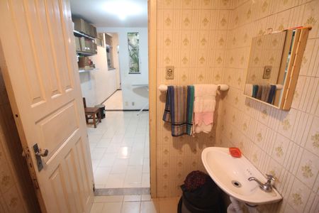 Casa para alugar com 475m², 4 quartos e 4 vagasBanheiro 2