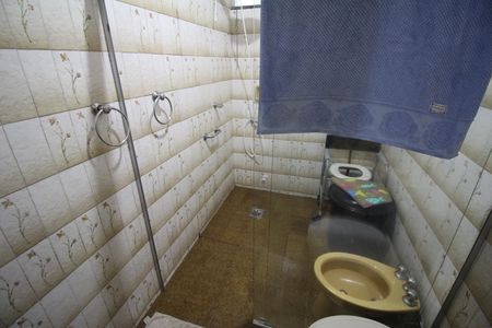 Casa para alugar com 475m², 4 quartos e 4 vagasBanheiro