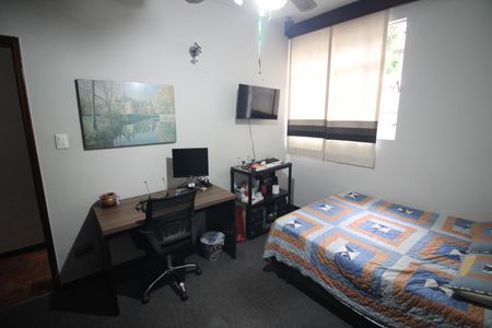 Casa para alugar com 475m², 4 quartos e 4 vagasQuarto 2