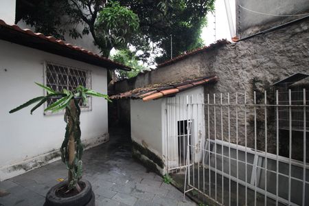Casa para alugar com 475m², 4 quartos e 4 vagasQuintal