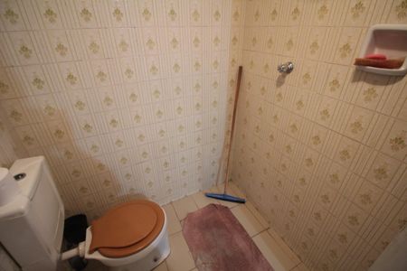 Casa para alugar com 475m², 4 quartos e 4 vagasBanheiro 2