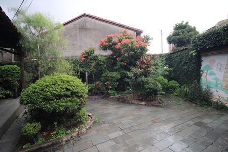 Casa para alugar com 475m², 4 quartos e 4 vagasQuintal