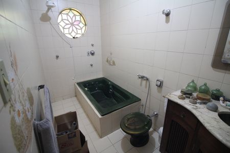 Casa para alugar com 475m², 4 quartos e 4 vagasSuite Quarto 1