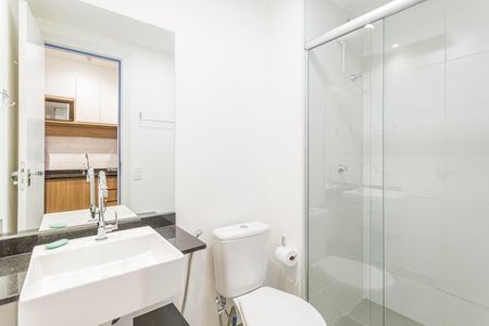 Banheiro de kitnet/studio para alugar com 1 quarto, 25m² em Vila Olímpia, São Paulo