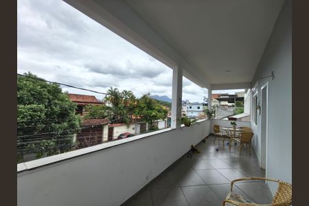 Varanda - Sala de casa para alugar com 2 quartos, 150m² em Curicica, Rio de Janeiro