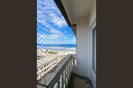 Sacada  de apartamento para alugar com 2 quartos, 70m² em Vila Tupi, Praia Grande