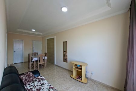 Apartamento para alugar com 70m², 2 quartos e 1 vagaSala
