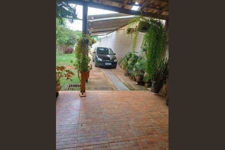 Casa à venda com 380m², 3 quartos e 5 vagasVaranda