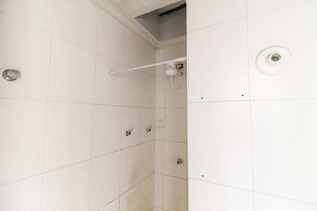 Casa de condomínio para alugar com 61m², 2 quartos e 1 vaga Casa de condomínio para alugar com 61m², 2 quartos e 1 vagaBanheiro