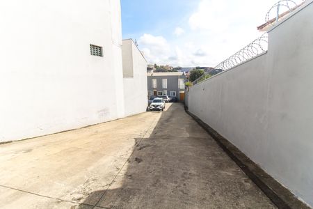 Casa de condomínio para alugar com 61m², 2 quartos e 1 vaga Casa de condomínio para alugar com 61m², 2 quartos e 1 vagaEntrada