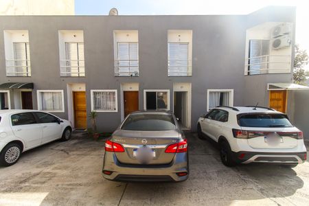 Casa de condomínio para alugar com 61m², 2 quartos e 1 vaga Casa de condomínio para alugar com 61m², 2 quartos e 1 vagaVaga