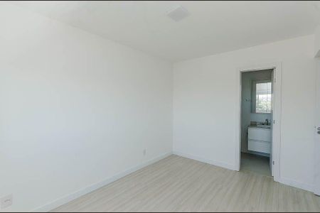 Quarto 2 de apartamento para alugar com 2 quartos, 58m² em Santo Antônio, Porto Alegre