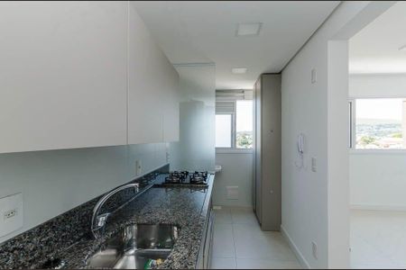 Cozinha  de apartamento para alugar com 2 quartos, 58m² em Santo Antônio, Porto Alegre