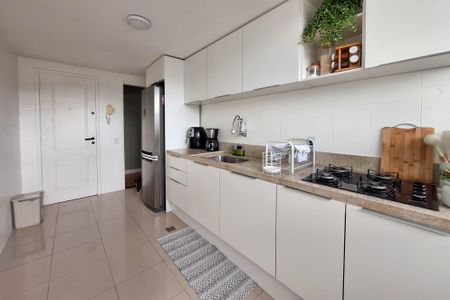 Apartamento à venda com 84m², 2 quartos e 1 vagaCozinha