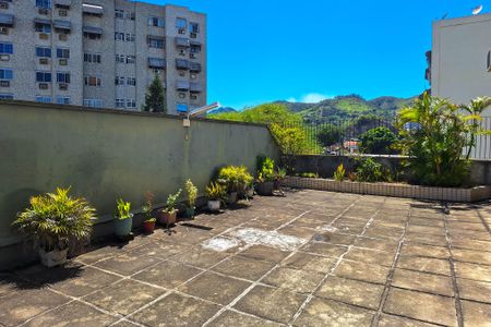 Apartamento à venda com 84m², 2 quartos e 1 vagaÁrea comum