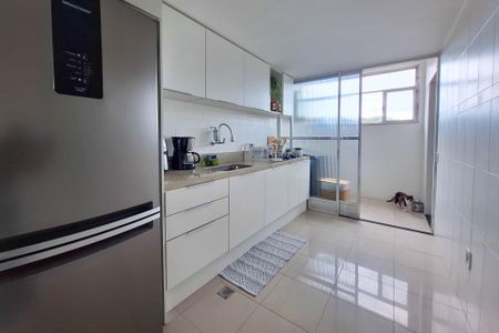 Apartamento à venda com 84m², 2 quartos e 1 vagaCozinha