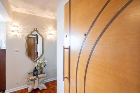 Apartamento à venda com 118m², 3 quartos e 1 vaga Apartamento à venda com 118m², 3 quartos e 1 vagaHall Social