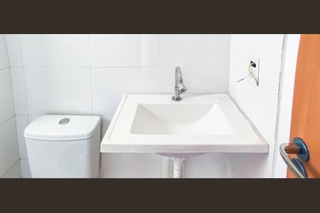 Apartamento para alugar com 40m², 2 quartos e 1 vaga Apartamento para alugar com 40m², 2 quartos e 1 vagaBanheiro