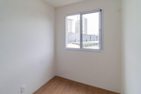 Quarto de apartamento para alugar com 2 quartos, 34m² em Parque Industrial Tomas Edson, São Paulo