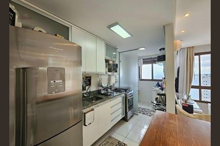 Cozinha  de apartamento para alugar com 2 quartos, 66m² em Passo d’Areia, Porto Alegre