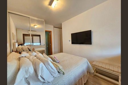 Quarto 1 de apartamento para alugar com 2 quartos, 66m² em Passo d’Areia, Porto Alegre