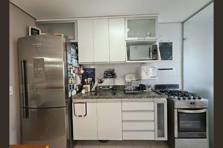 Cozinha  de apartamento para alugar com 2 quartos, 66m² em Passo d’Areia, Porto Alegre