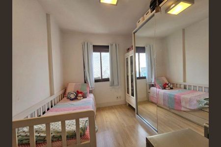 Quarto 2 de apartamento para alugar com 2 quartos, 66m² em Passo d’Areia, Porto Alegre