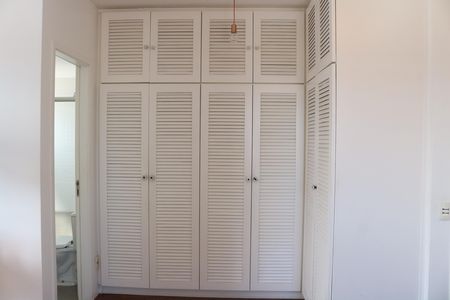 Apartamento à venda com 93m², 2 quartos e 2 vagasQuarto 2
