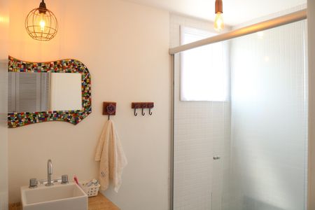 Apartamento à venda com 93m², 2 quartos e 2 vagasBanheiro 1
