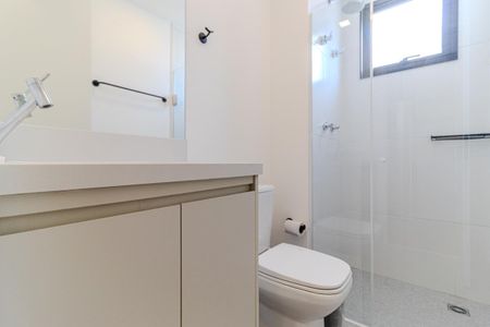 Banheiro de kitnet/studio para alugar com 1 quarto, 72m² em Santa Cecilia, São Paulo