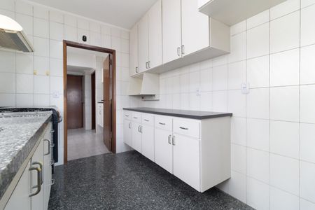 Apartamento à venda com 170m², 3 quartos e 3 vagasCozinha 